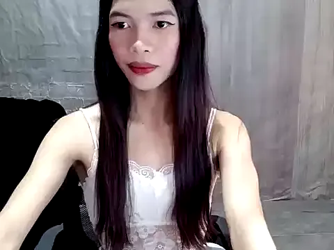stella-kate from StripChat is Freechat