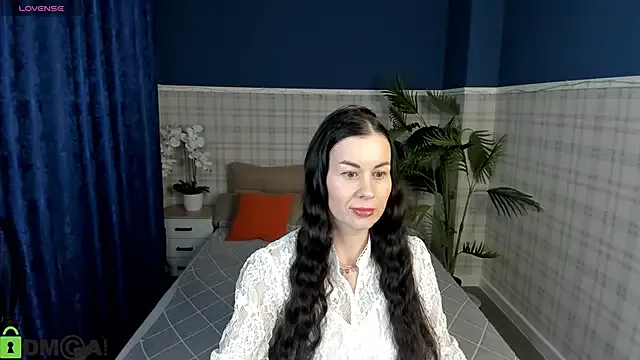 Stella_Leon from StripChat is Freechat