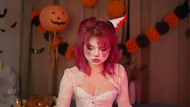 Stella_Vanila from StripChat is Freechat