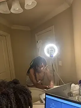 stellakobra from StripChat is Freechat