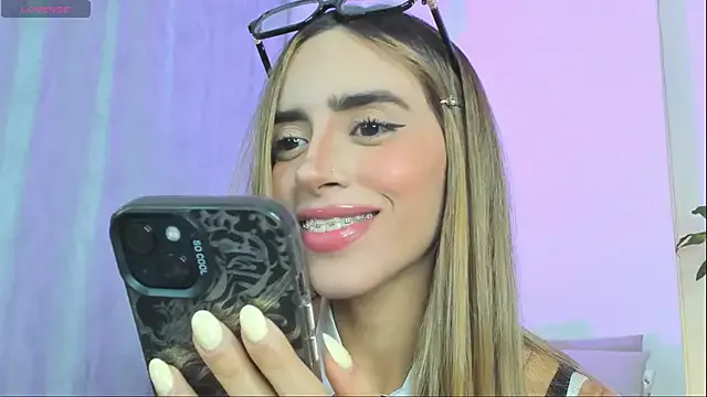 Girls: try live performances with matured performers, from dancing to quirks, in a variety of beautiful sex cams.