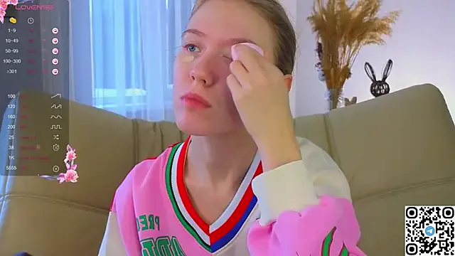 Succubelle from StripChat is Freechat