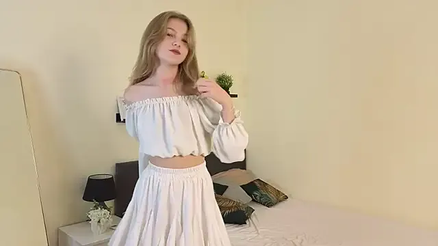 Sue_Sanders from StripChat