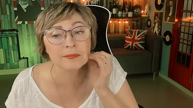 Girls: try live performances with matured performers, from dancing to quirks, in a variety of beautiful sex cams.