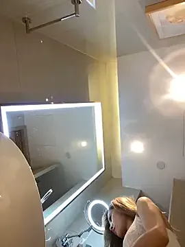 Sunflower-77 from StripChat is Freechat