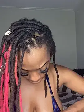 Sunflower_Synns from StripChat is Freechat