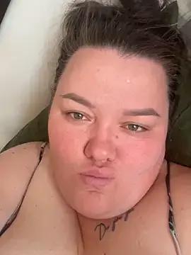 SunnyLeila2101 from StripChat is Freechat