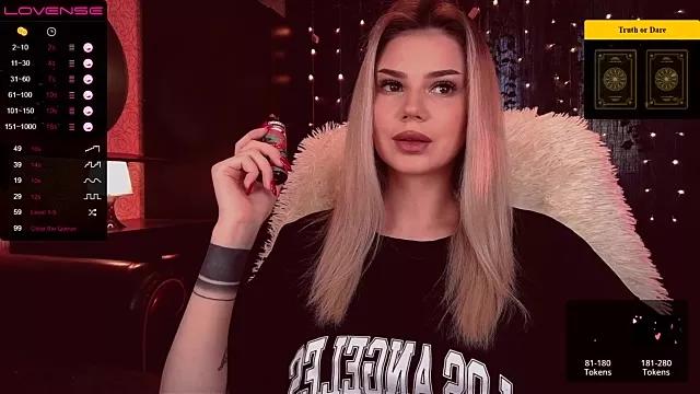 Girls: try live performances with matured performers, from dancing to quirks, in a variety of beautiful sex cams.
