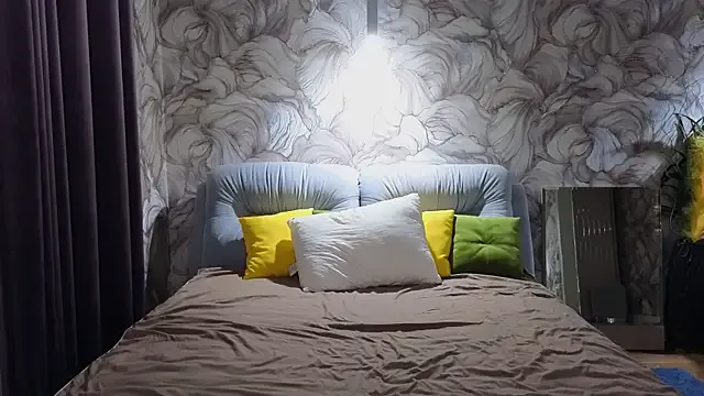 SusannJohnson from StripChat is Freechat