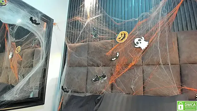 Sussy_Vixen from StripChat is Freechat