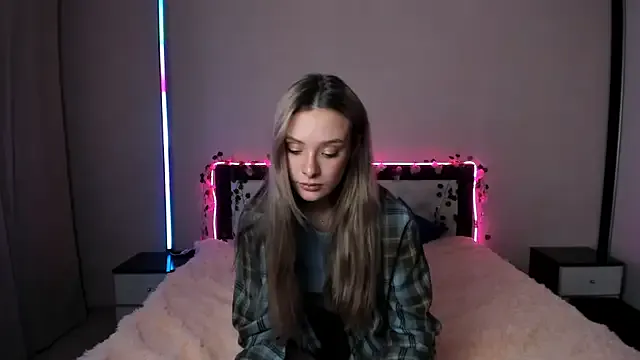 Suzie_Q69 from StripChat is Freechat