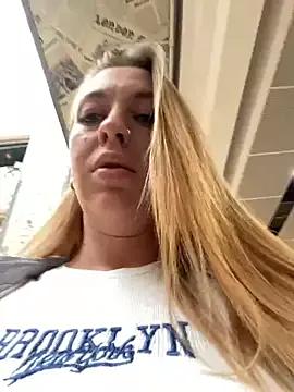 Sweet___Emily from StripChat