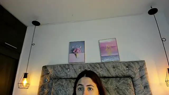 Girls: try live performances with matured performers, from dancing to quirks, in a variety of beautiful sex cams.
