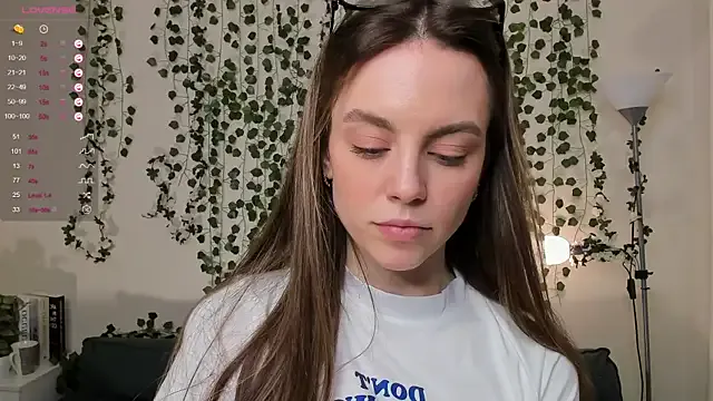 Girls: try live performances with matured performers, from dancing to quirks, in a variety of beautiful sex cams.