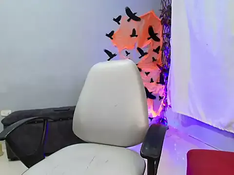 sweet_Brunettes01 from StripChat is Freechat