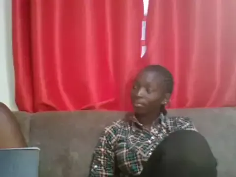 Sweet_bunny35 from StripChat