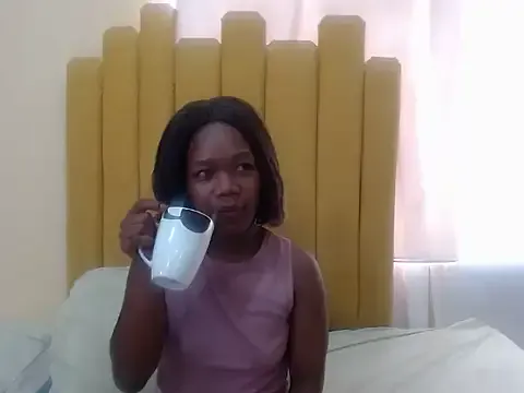 SweetDivaXX from StripChat