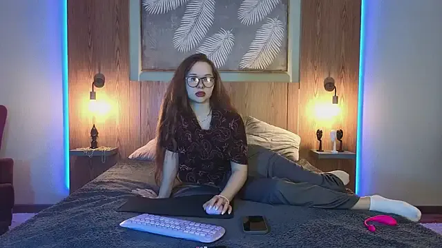 Girls: try live performances with matured performers, from dancing to quirks, in a variety of beautiful sex cams.