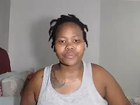 SweetieQueen1 from StripChat is Freechat