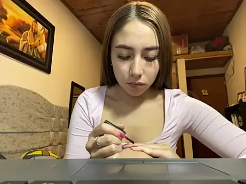 Girls: try live performances with matured performers, from dancing to quirks, in a variety of beautiful sex cams.