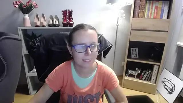 Girls: try live performances with matured performers, from dancing to quirks, in a variety of beautiful sex cams.