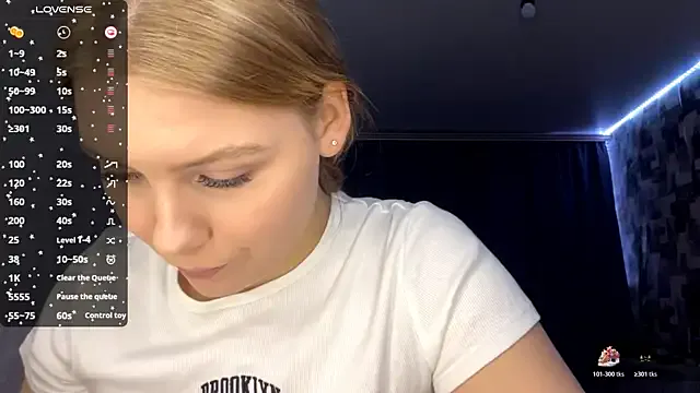 Girls: try live performances with matured performers, from dancing to quirks, in a variety of beautiful sex cams.