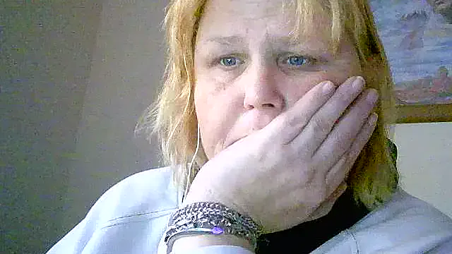 Sylviastar46 from StripChat is Freechat