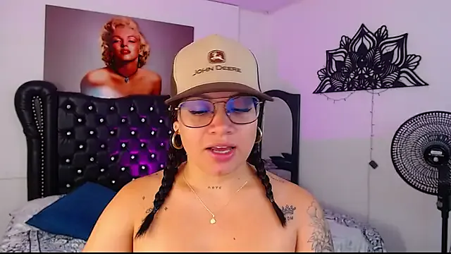 Girls: try live performances with matured performers, from dancing to quirks, in a variety of beautiful sex cams.