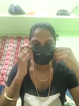 Tamil_Ishu from StripChat is Freechat