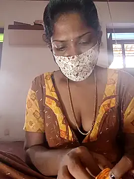 Tamil_Kavitha from StripChat is Freechat