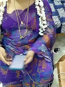Tamil_Meena from StripChat is Freechat