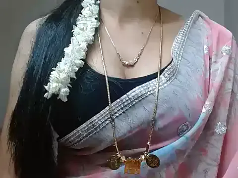 tamilpunitha from StripChat is Freechat