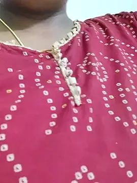 Tamilreethu from StripChat is Freechat