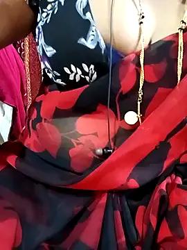 tamiltady from StripChat is Freechat