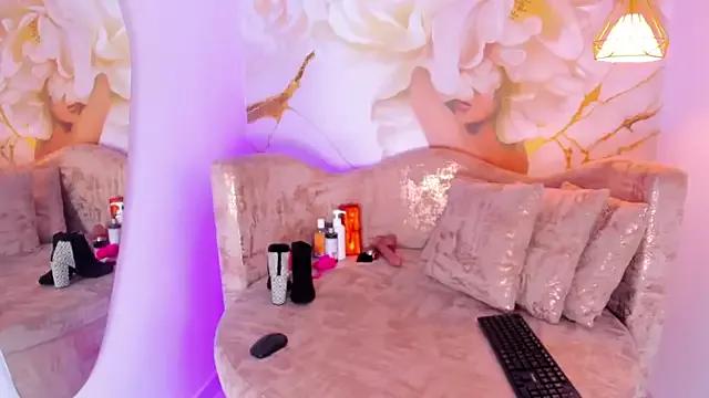 Girls: try live performances with matured performers, from dancing to quirks, in a variety of beautiful sex cams.