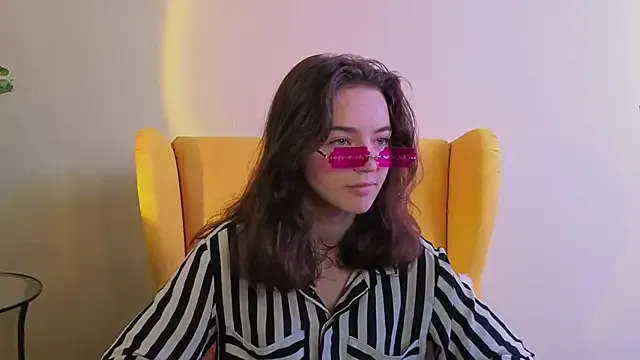 TarahCayne from StripChat