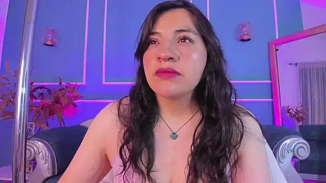 TaraTaylorr from StripChat is Freechat