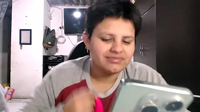 Girls: try live performances with matured performers, from dancing to quirks, in a variety of beautiful sex cams.