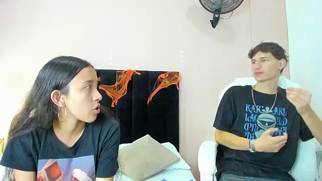 Girls: try live performances with matured performers, from dancing to quirks, in a variety of beautiful sex cams.