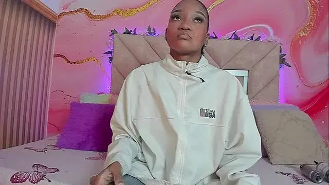 Taylor_oriana_ from StripChat is Freechat