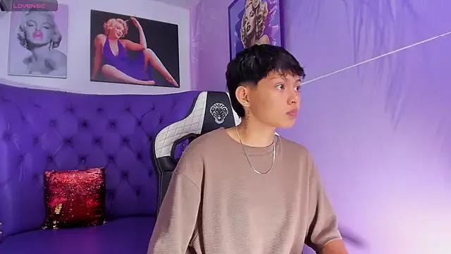 tefi_meow from StripChat is Freechat