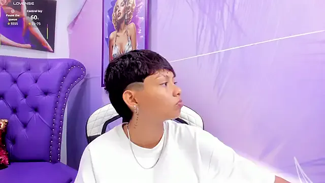 Girls: try live performances with matured performers, from dancing to quirks, in a variety of beautiful sex cams.