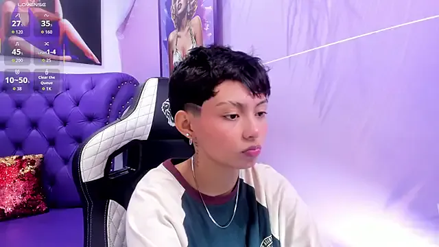 Girls: try live performances with matured performers, from dancing to quirks, in a variety of beautiful sex cams.