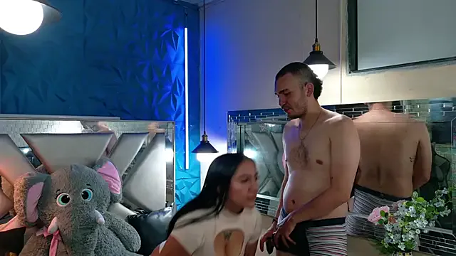 Girls: try live performances with matured performers, from dancing to quirks, in a variety of beautiful sex cams.