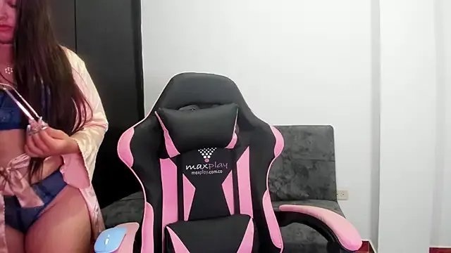 Tender_lia from StripChat is Freechat