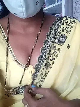 thanuja- from StripChat is Freechat