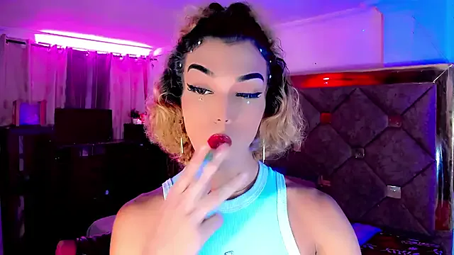 Girls: try live performances with matured performers, from dancing to quirks, in a variety of beautiful sex cams.