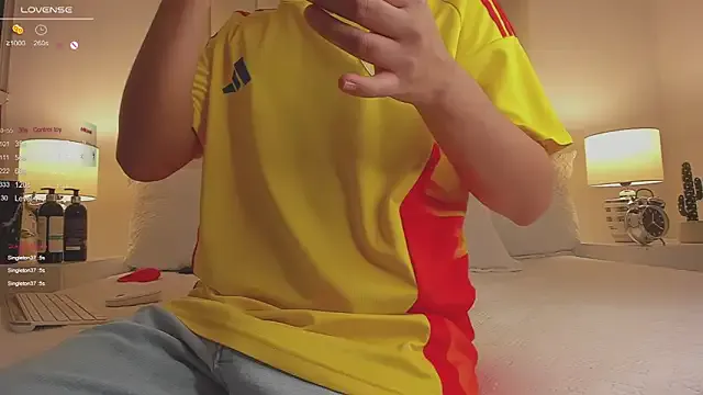 Girls: try live performances with matured performers, from dancing to quirks, in a variety of beautiful sex cams.