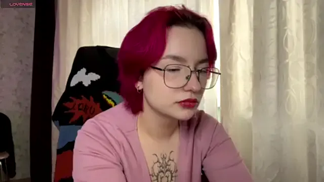 TheaMacrae from StripChat is Freechat