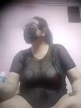 thehotlady from StripChat is Freechat